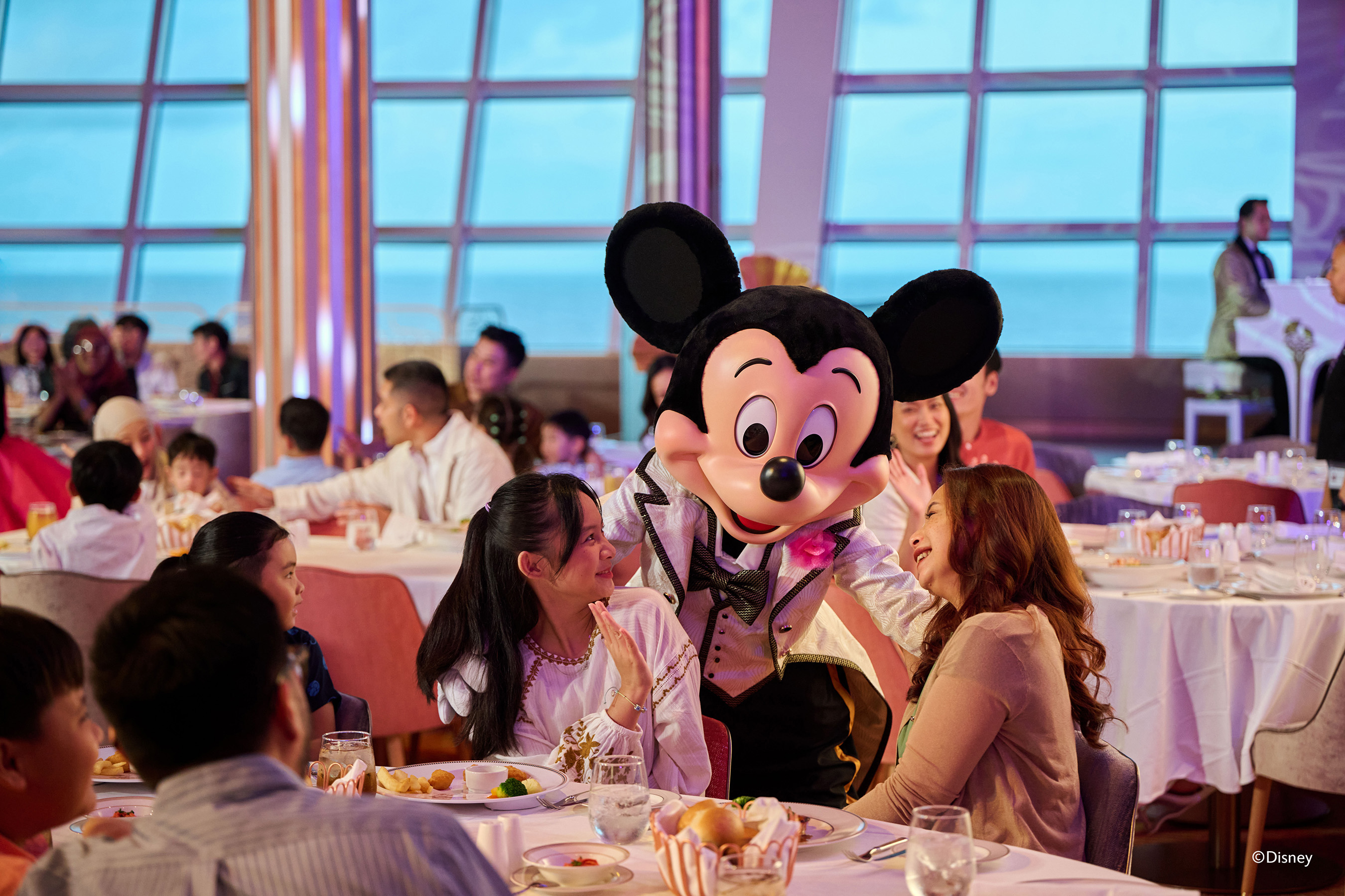 Disney Adventure - Deluxe Verandah Stateroom